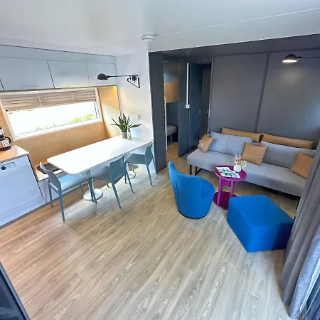 Holiday home Seeblick - Tiny Direkt Am Neunburg vorm Wald